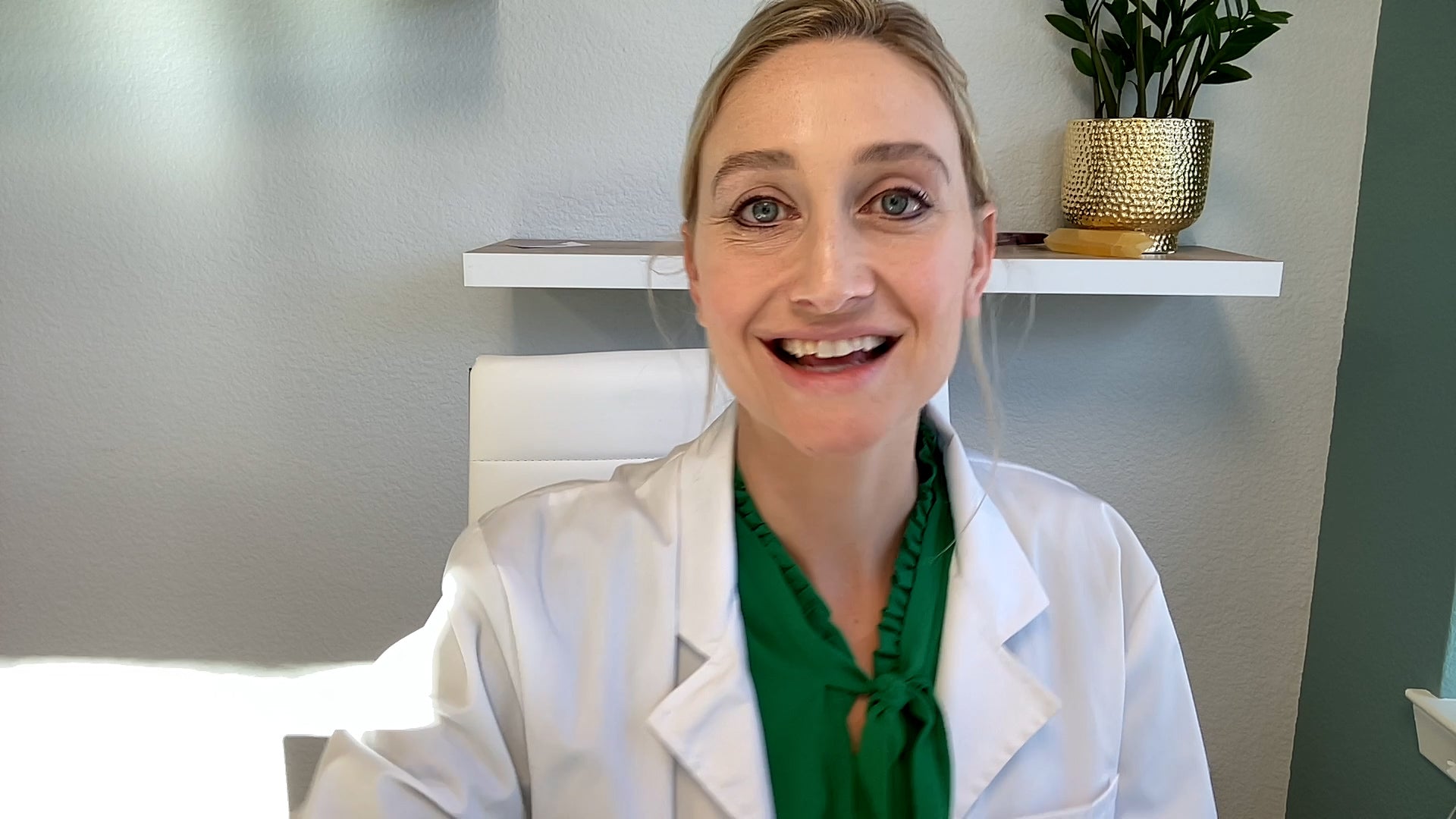 Load video: Dr Kayla Milano and Seed Cycle Blend